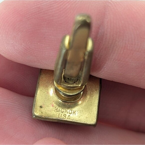 Destino 12 Karat Gold Filled Hickok Cufflinks with Ruby and Green Cabochon Gems - Picture 5 of 9